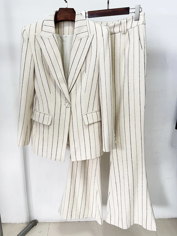 HIGH STREET Newest 2026 Stylish Designer Suit Set Women's Vertical Striped Blazer Pants Set 2pcs