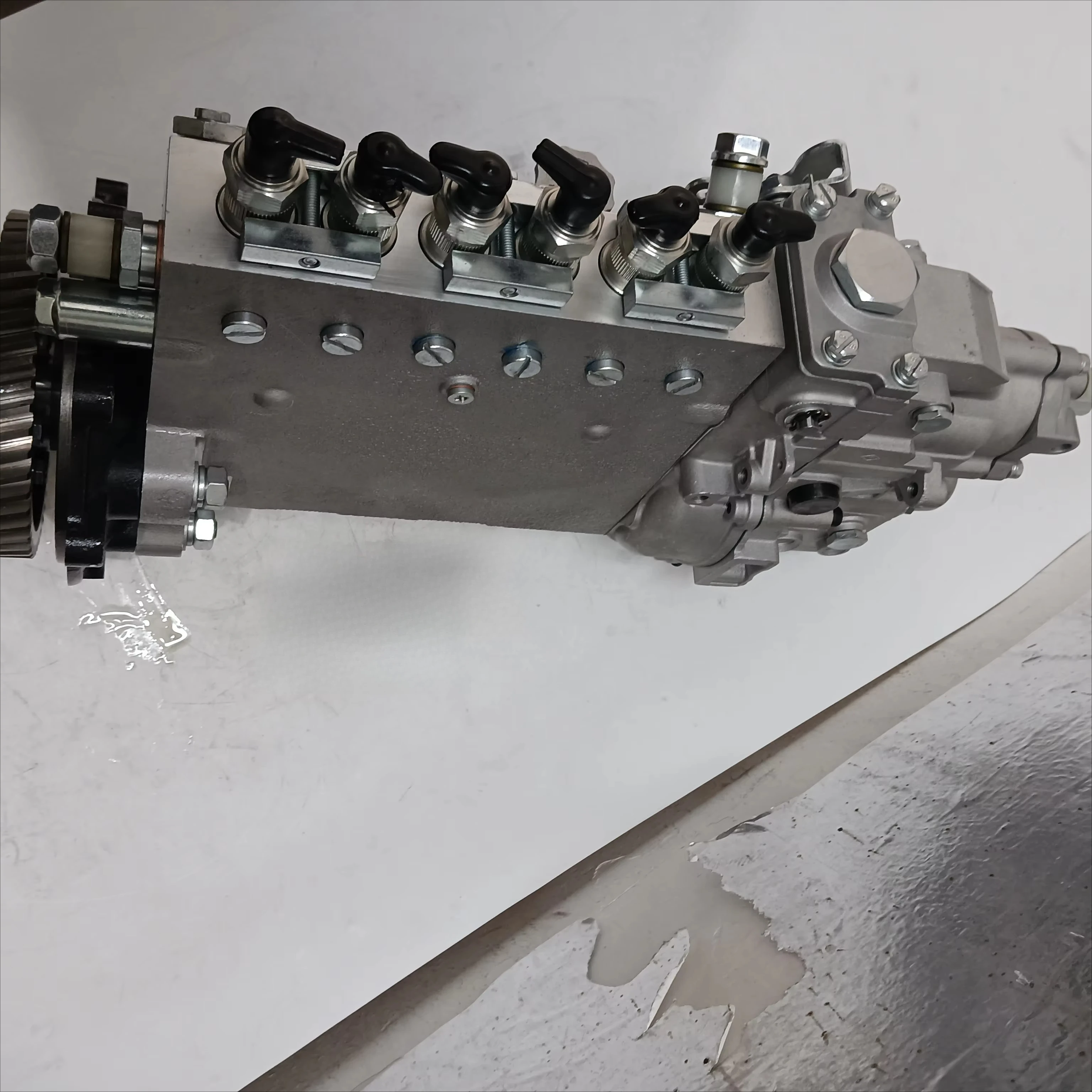 

Excavator Part 65.11101-7420A Diesel Engine Pump DB58 Fuel Injection Pump DX225