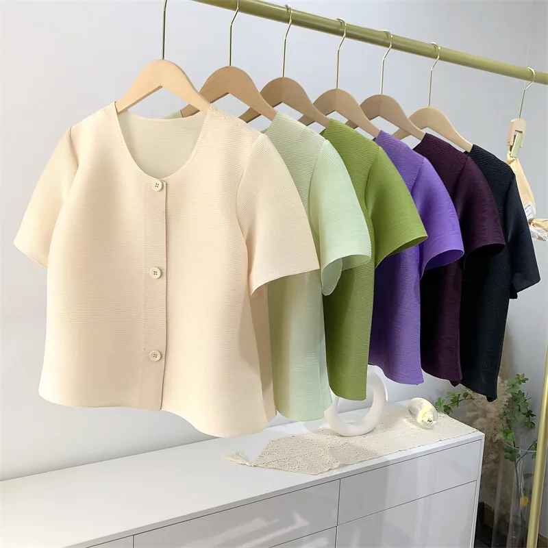 YUDX Miyake Solid Color Simple Pleated Short Tops Women Short-sleeved Shirt 2023 Summer Senior Design Sense Single-breasted