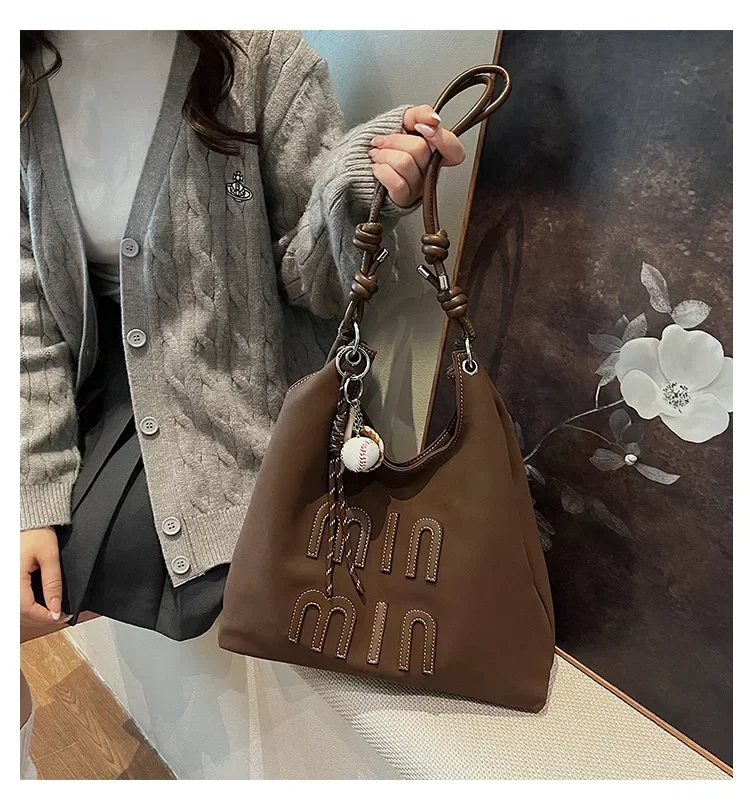 

2025 New Retro Fashion Women's Tote Bag, Large Capacity Casual Matte, Ideal for Commuting, Shoulder Style