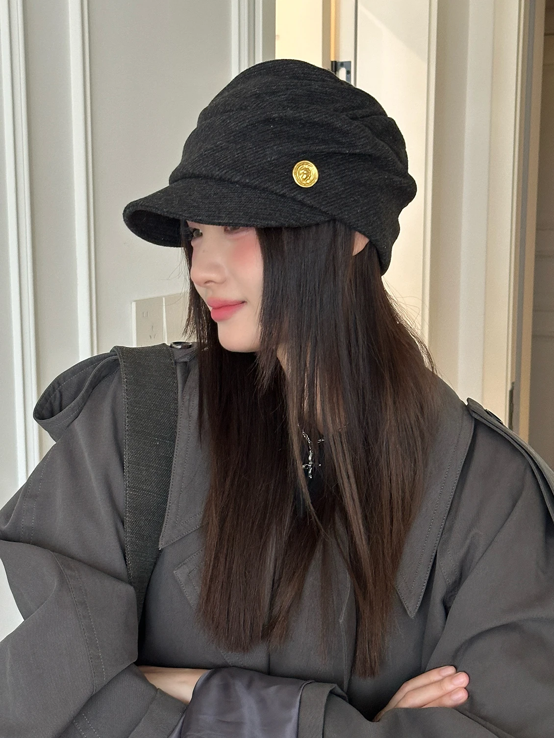 Elegant Gold Label Folded Octagonal Beret Hat for Women Early Autumn Fashion Small Face Painter Caps Retro Style round Top