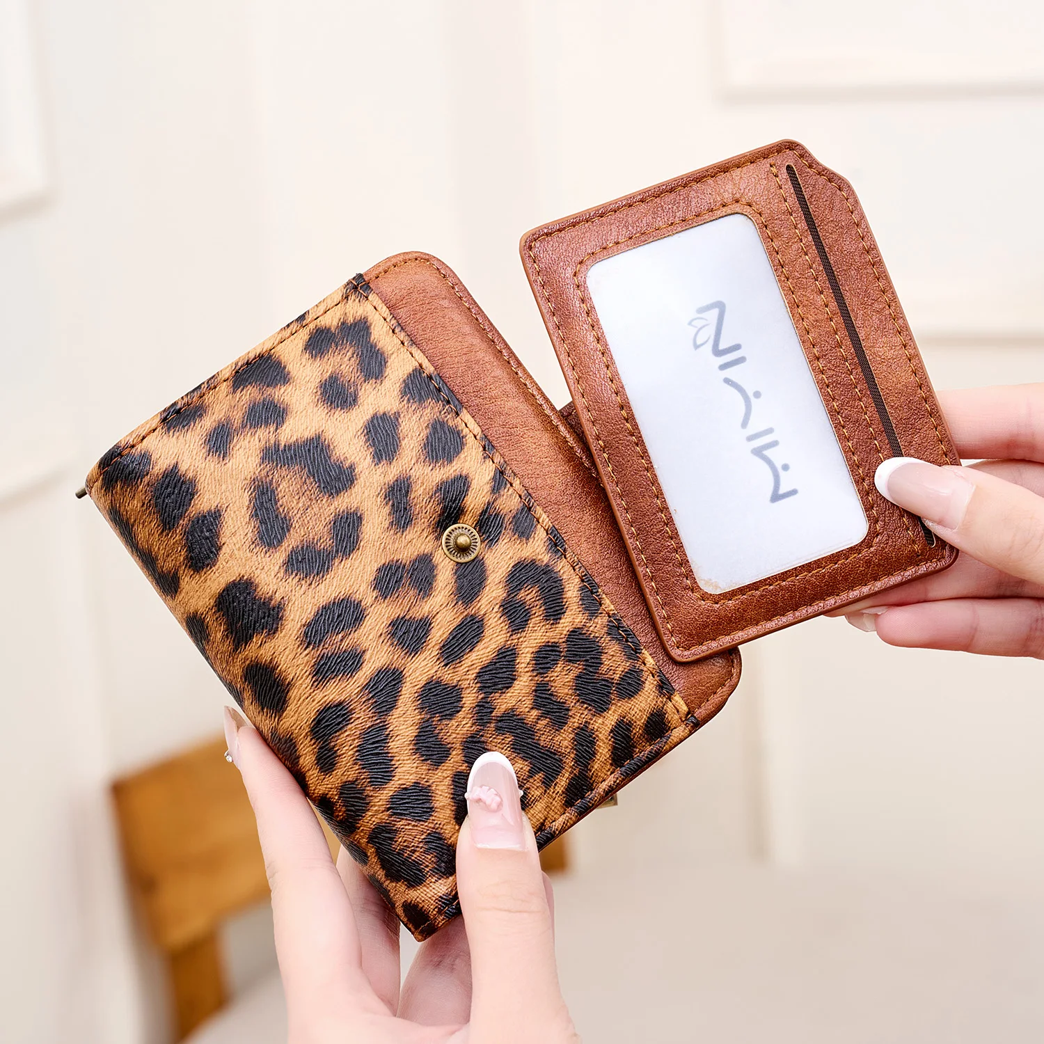 MIYIN Women's Fashion Zipper Card Holder Multifunctional Portable Large Capacity 16 Card Slots Coin Purse Perfect Gift for Women