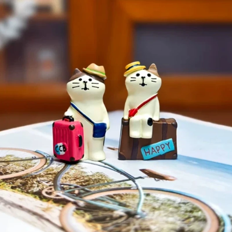Neue Produkte auf Lager: Niedliche Reise-Katzen-Actionfigur, lustige Desktop-Ornamente, Heimdekorationen, Überraschungsgeschenke für Freunde.