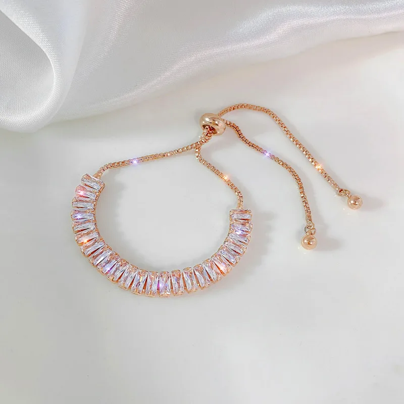 Voller Strasssteine, verstellbares 18 Karat vergoldetes Edelstahlarmband für Frauen, 2022, neuer trendiger quadratischer Zirkon-Armbandschmuck