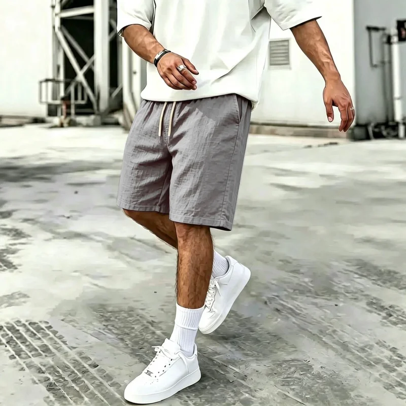 

Men's casual simple solid color loose fit stylish casual sports shorts. Suitable for fitness outdoor and indoor sports