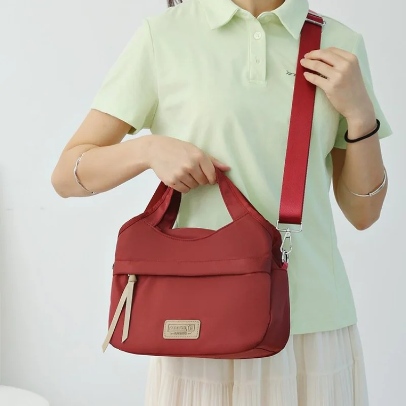 

Women's Handbag Crafted From Fine Leather Featuring Trendy Commuter Design And Famous Vintage Paris Look​