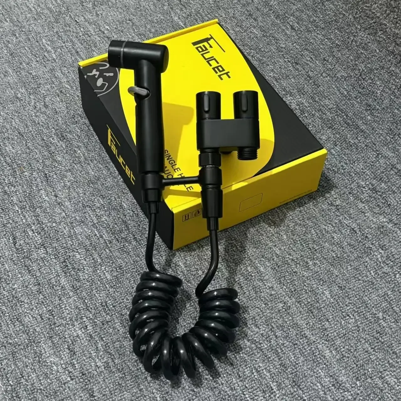 

Ручной распылитель для унитаза 1 вход/2 выхода, высоконапорный, для чистки ванной комнаты