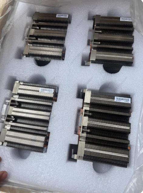 Neue kleine Menge V100 Sxm2-Kühler unterstützt V100 Sxm2-Kühler mit Kupferboden und zehn Kupferplatten. – Detail 5