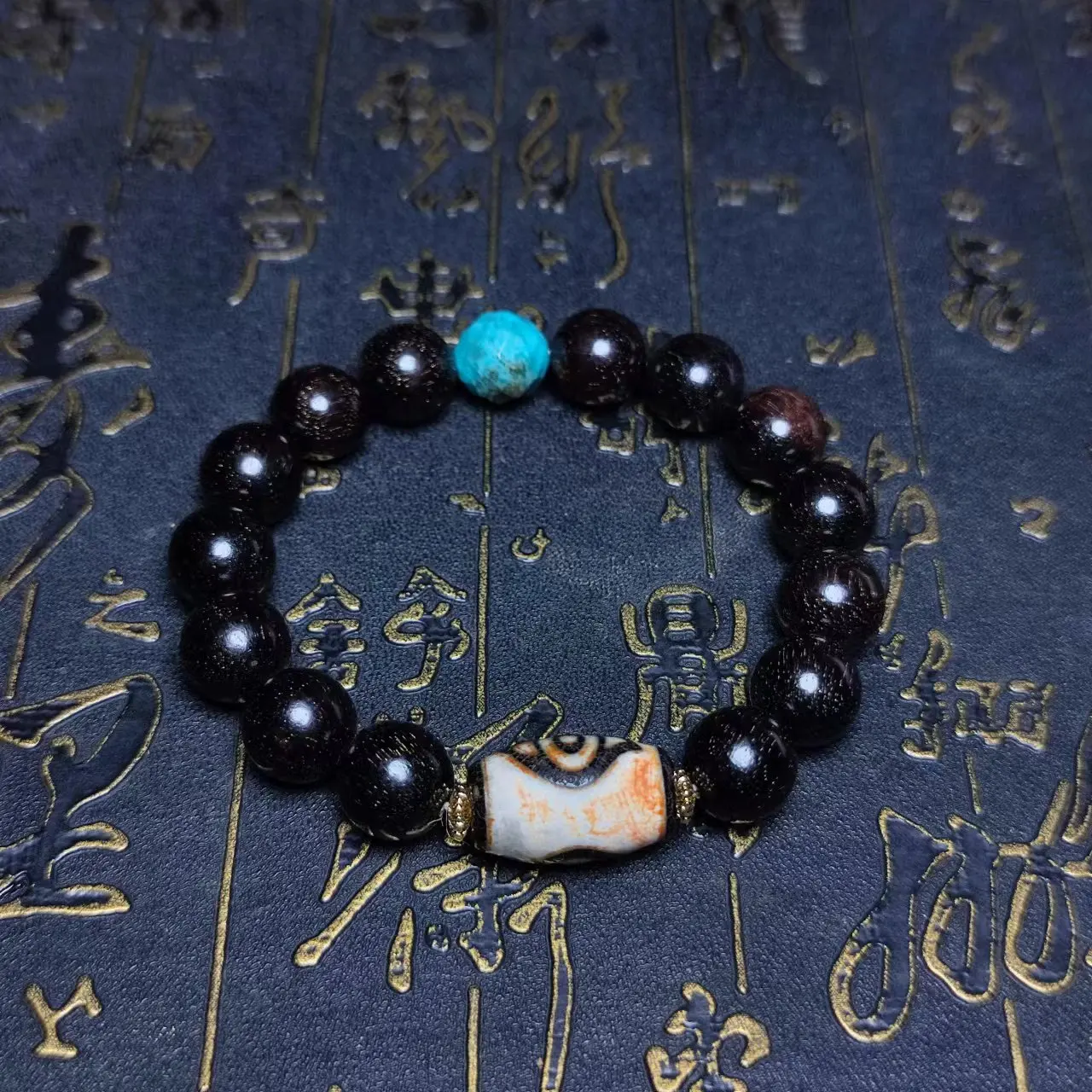 Tibetan Phoenix Eye Totem Incense Offered For Old Black/White Agate Dzi Bead Dark Brown Sandalwood Beads Men&Women Bracelet