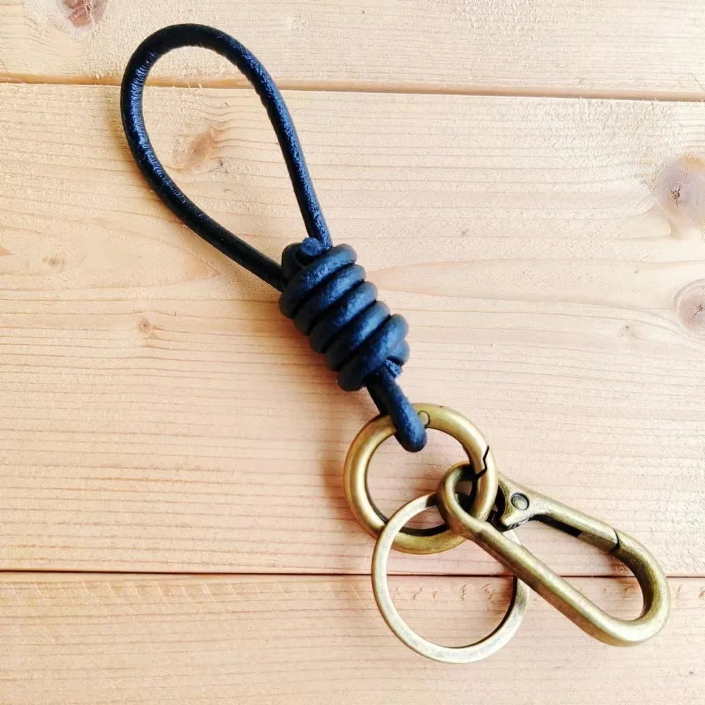 Vintage Style Handmade Goods Short Lanyard Jewelry Fashion Genuine Leather Car Keychain Accessories Men Business Keyring Pendant