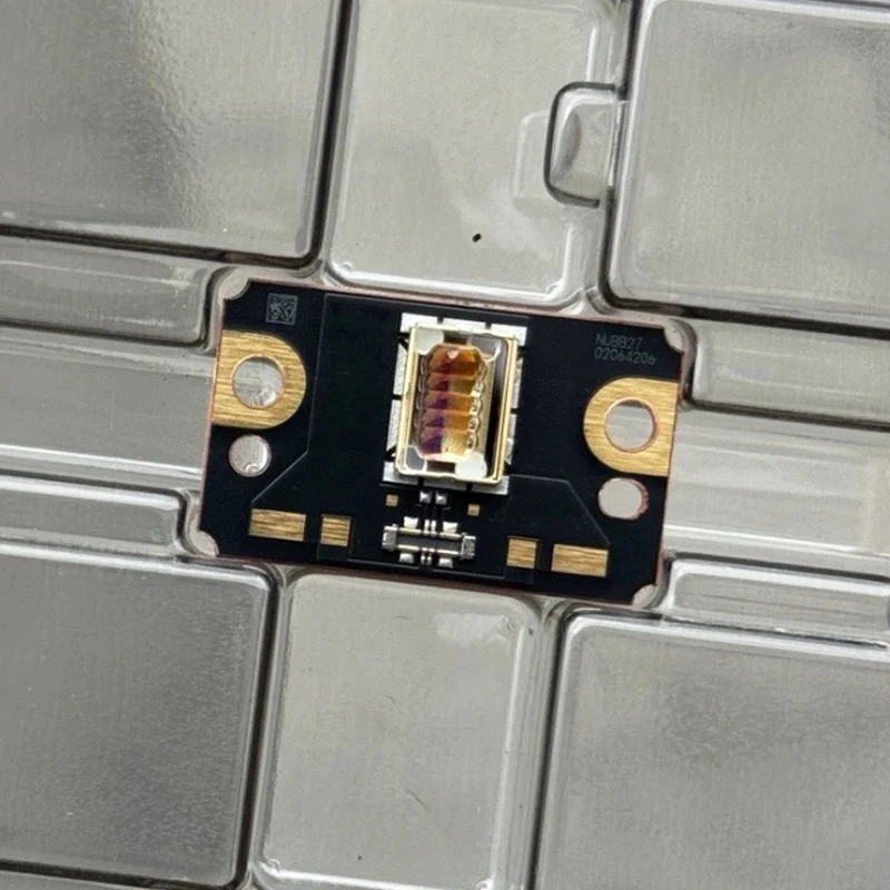 신제품 450nm 455nm 27W 블루 레이저 다이오드 NUBB27 5-LD 칩 배열