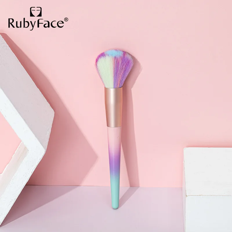 Beauty Colorful Tricolor Makeup Brush for Cosmetics Foundation Blush Powder Eyeshadow Makeup Brush Tool Soft Makeup Brushes