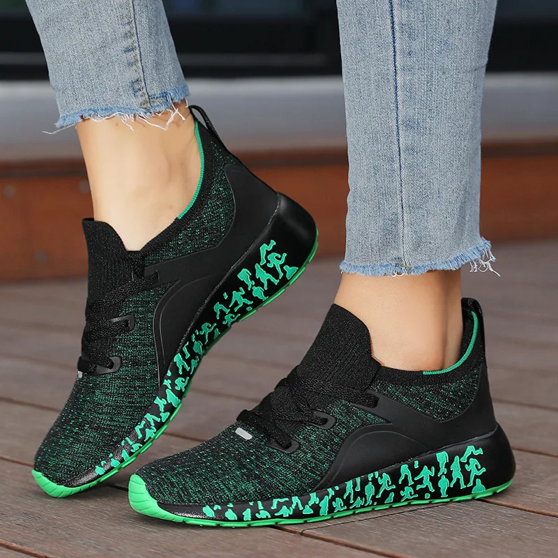 2025 new flying knitting running shoes spring low set foot mesh cloth fashion sports shoes lovers leisure mesh running shoes