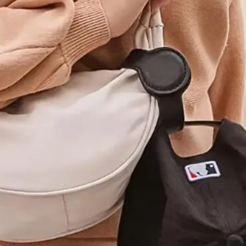 Pu Leather Hat Clip-Portable Wall-Mounted Bag Hanger for Hats,Secure Magnetic losure, Durable,Stylish Design for Handbags