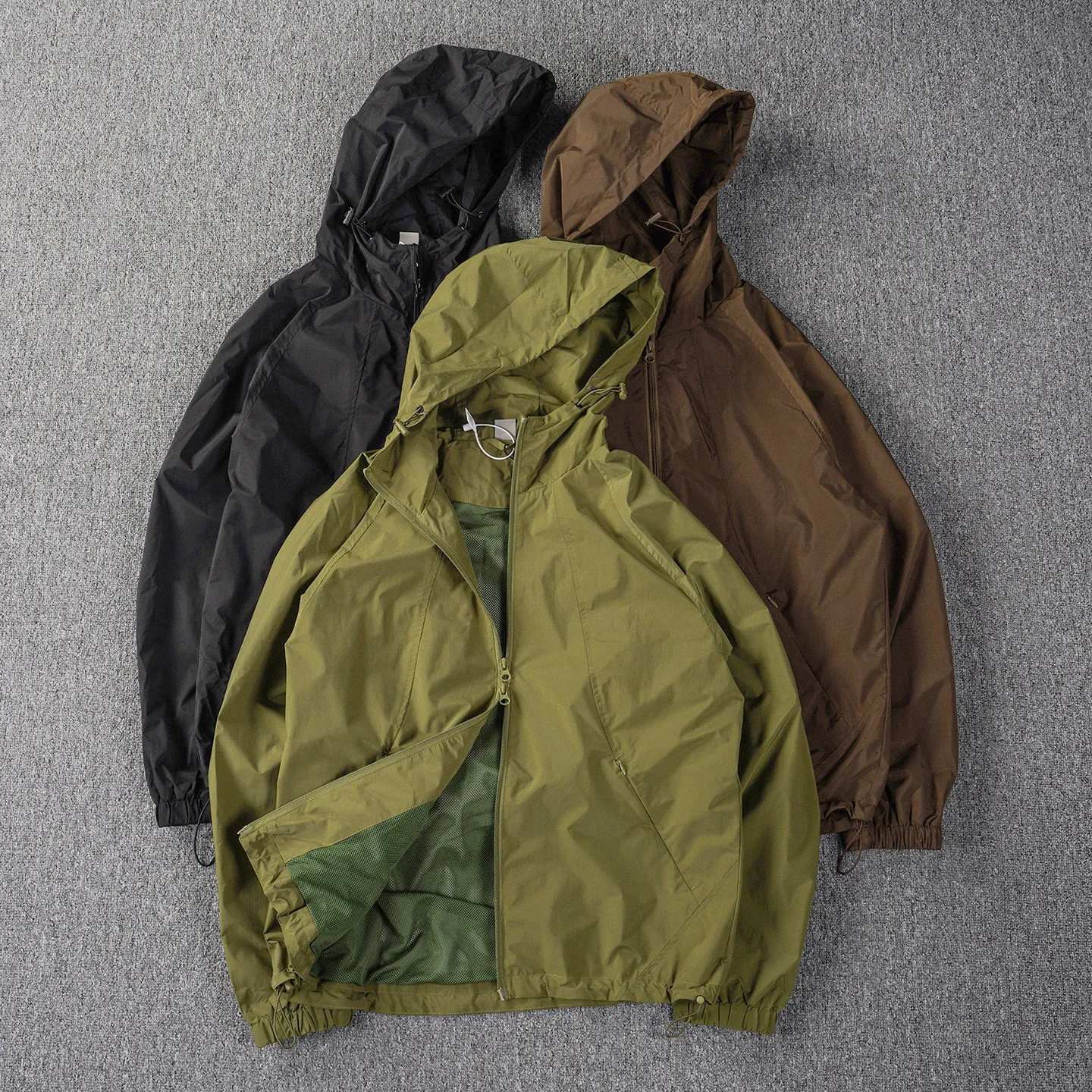Outdoor functional style lightweight hooded jacket men's zipper pocket design fashionable and versatile cardigan jacket