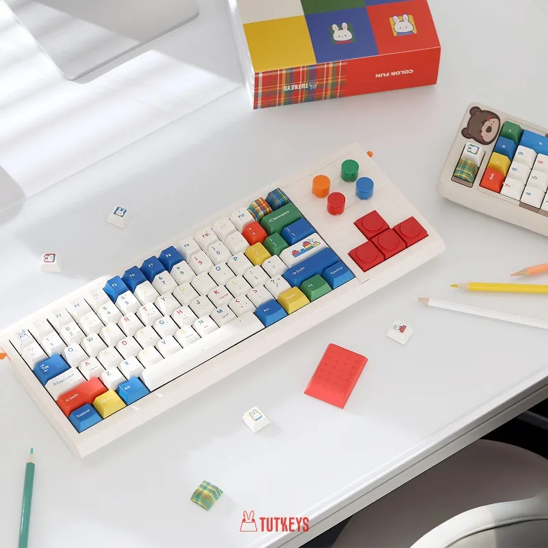 Milk White Colorfun Rabbit Theme Keycaps Set PBT Sublimation Cherry Profile Keyboard Caps for Mechanical Keyboard Accessories