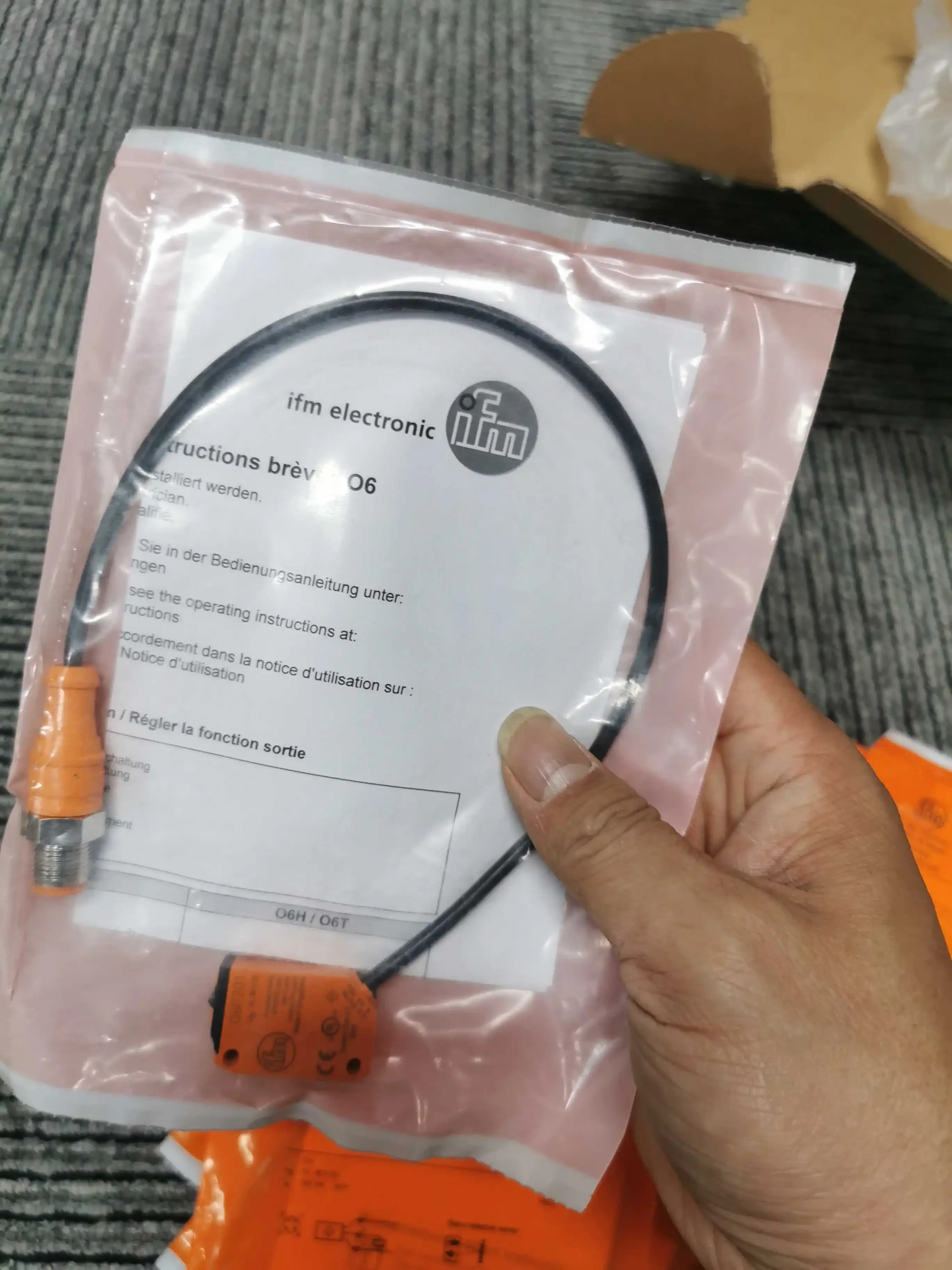 New IFM photoelectric sensor O6P201 O6P202 O6P203 O6P204