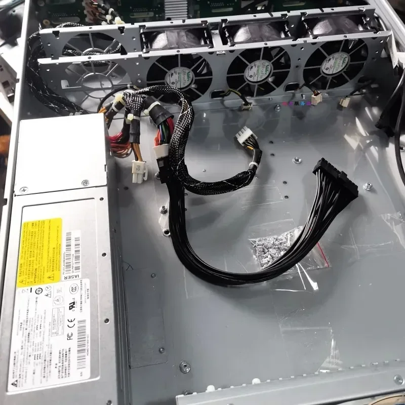 12 Laufwerke, Server, Computergehäuse, Hot-Swap-fähiger NAS-Speicher, 2 HE Rack-Typ