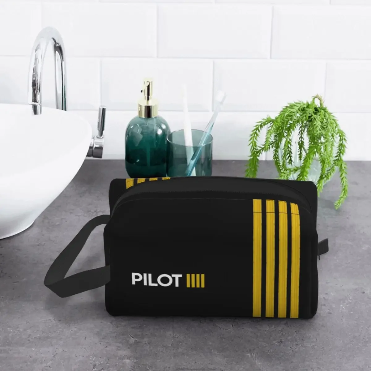 Travel Pilot Captain Stripes Toiletry Bag Kawaii Aviation Airplane Aviator Cosmetic Makeup for Women Beauty Storage Dopp Kit Box