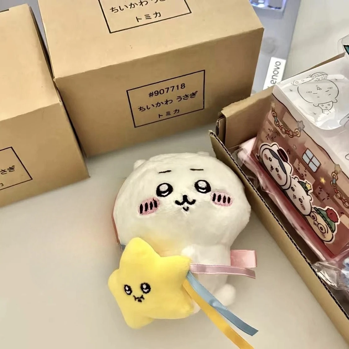Jiyi Hachiware Usagi Plüsch-Schlüsselanhänger, Niedlicher Anime-Star Umarmungs-Plüschpuppe, Weiches Stofftier-Anhänger, Geschenk für Fans – Detail 3