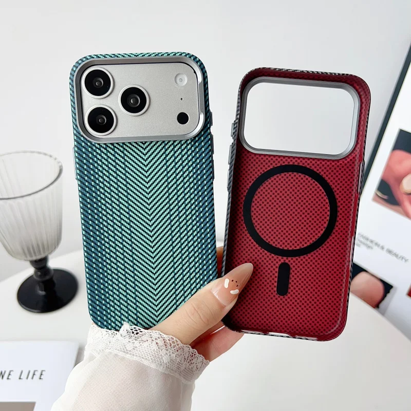 

Magnetic 17 Pro 16 15 Pro, Texture Carbon Fiber Anti-Fall Business Premium Protective Cover