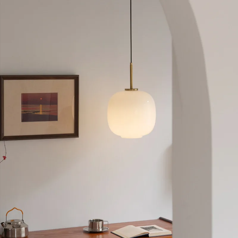 

Современный минималистичный подвесной светильник молочно-белого стекла сферические светодиодные лампы для украшения гостиной светильники для обеденного стола