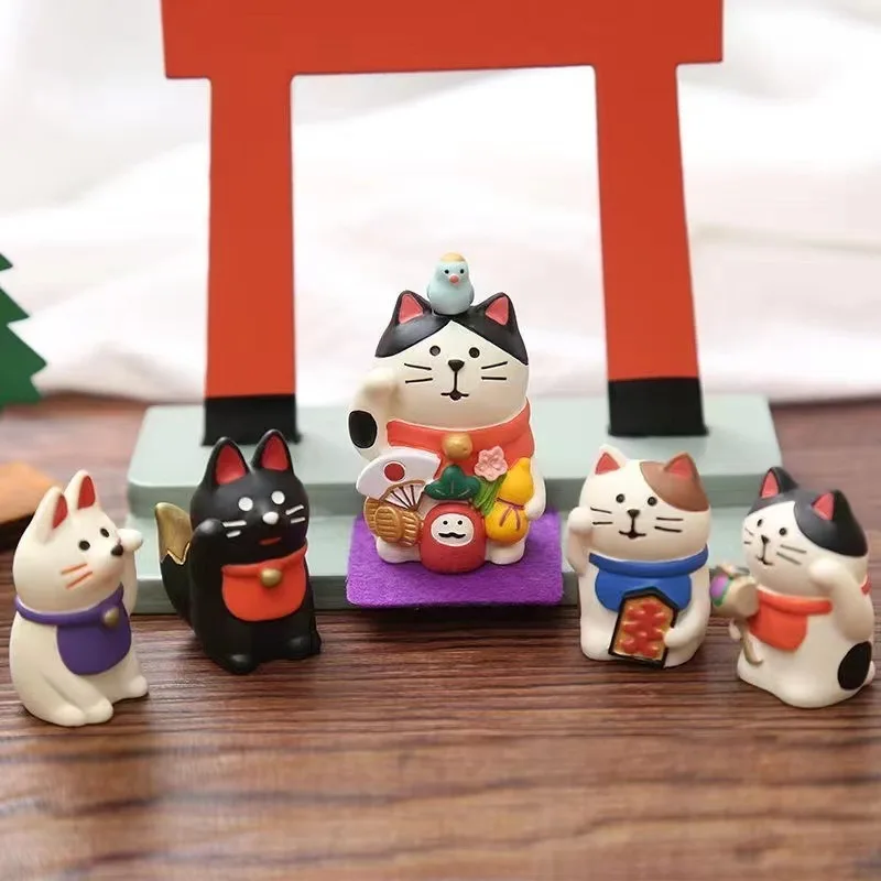 Resin Animal Small Ornaments Cat Creative Trendy Play Scenes DIY Decorative Gifts New Year Handicrafts Small Ornaments