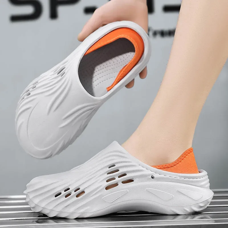 

Summer Men's Slippers Casual Sneakers Thick Sole Garden Clogs Supper Light Injection Men EVA Water Shoes Outdoor Beach Slippers
