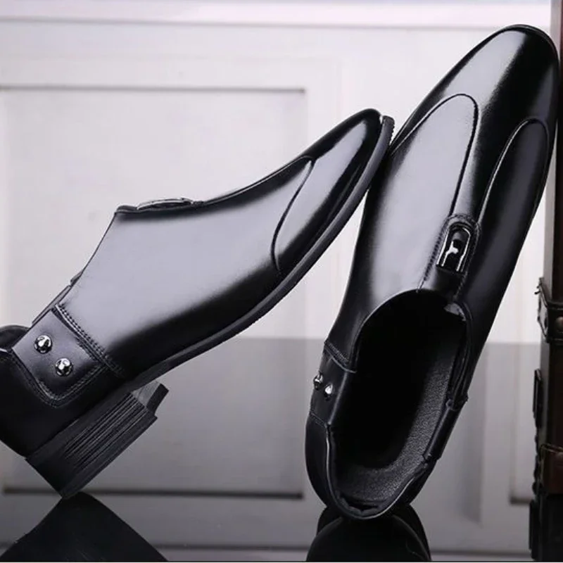 

Деловые однотонные модельные туфли в британском стиле, мужские джентльмены 39, роскошные дизайнерские модные туфли высокого качества для вечеринок и социальных сетей для мужчин