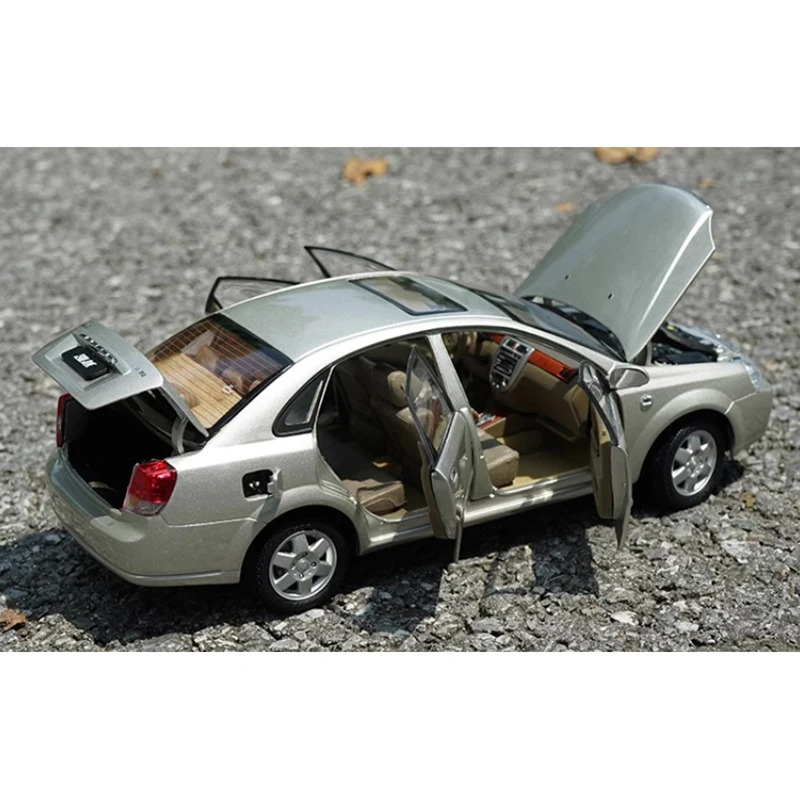 Original Diecast 1:18 Scale Alloy Excelle Car Model Finished Product Simulation Toys Collection Gifts Static Model Display