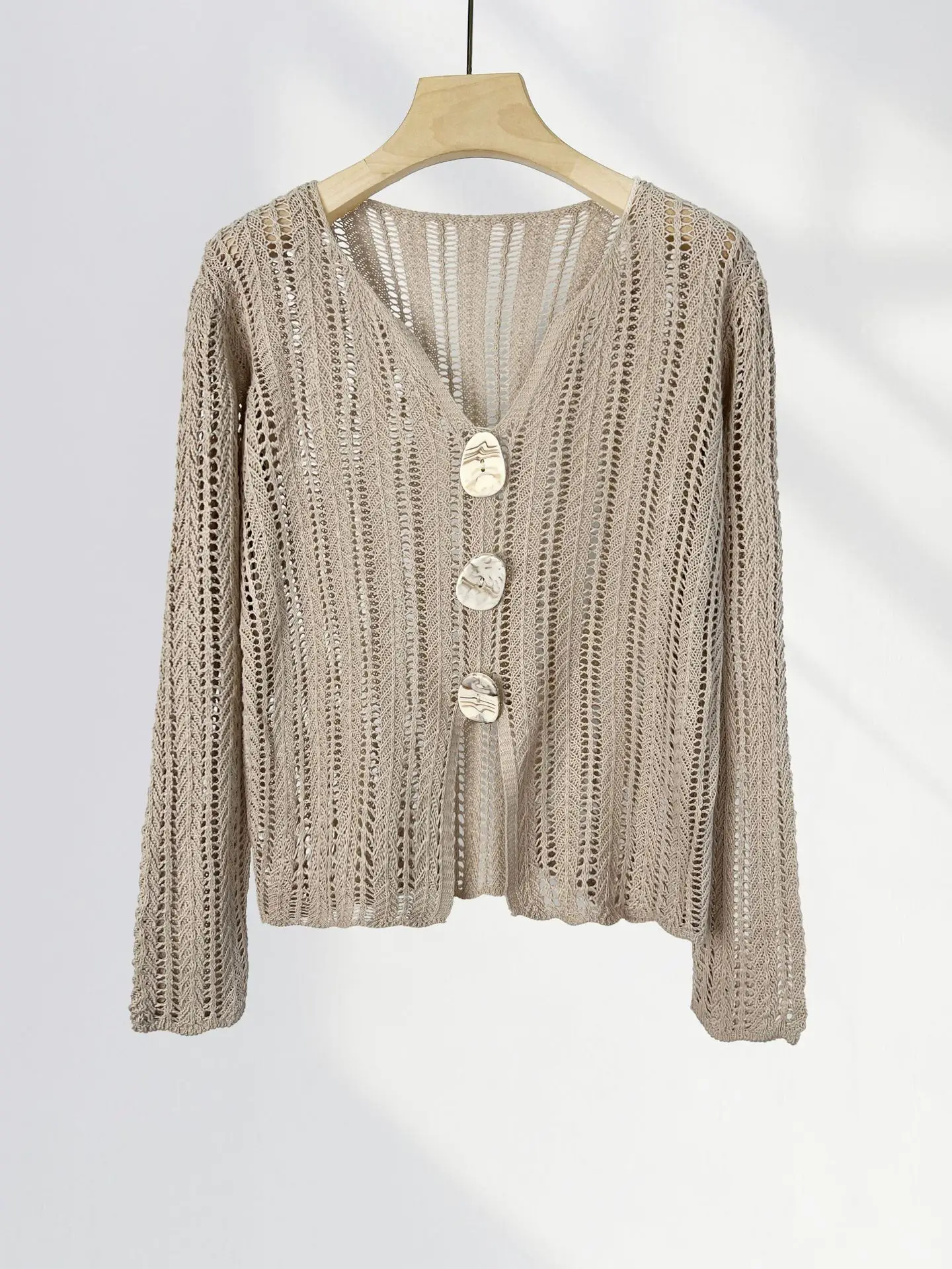 

Retro Style Vintage Button up Knitwear Thin Autumn Long Sleeve V Neck Khaki knitwear Women Fashion Autumn Top