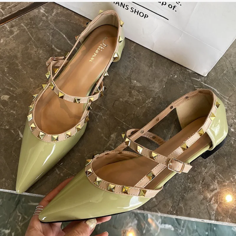 

Woman Rivets Strap Flats Single Shoes For Dress Shiny Patent Leather Cover Heels Slip-Ons Green Red White Wide Fitting 45 Retro