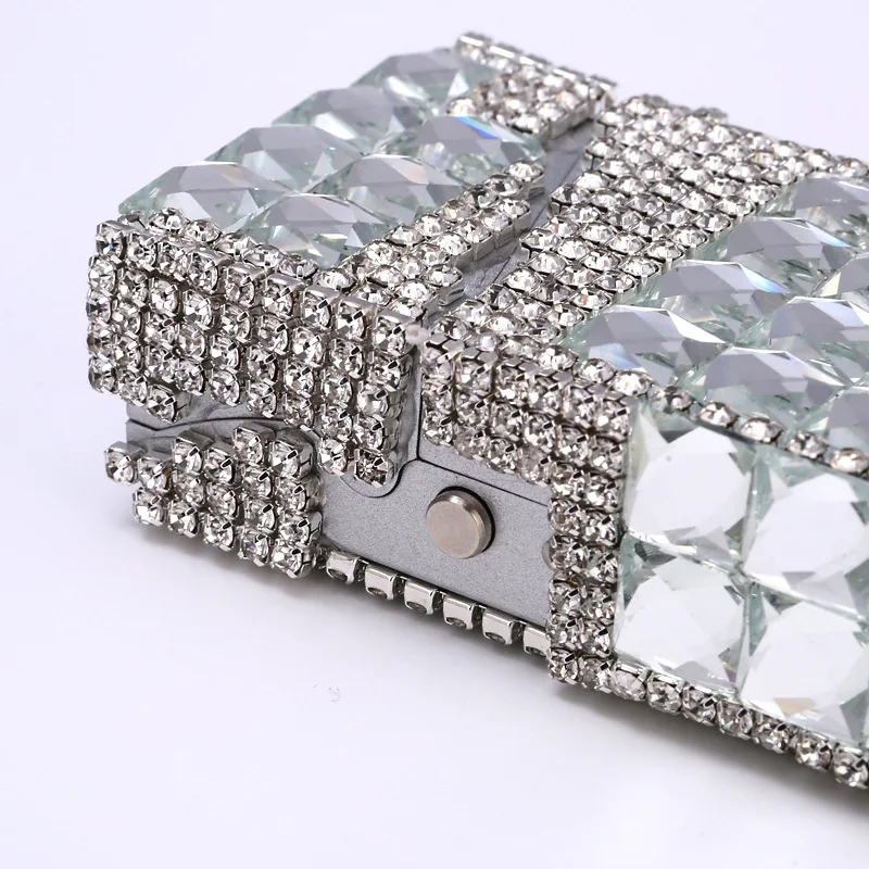 Sparkling Diamond Cigarette Case with Automatic Cover for 20 Slim Cigarettes - Creative Gift for Women