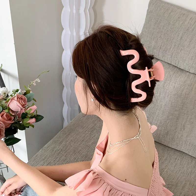 13CM donna coreana Extra Large Wave Hair Claw Lady Fashion M Design fermagli per capelli Barrettes copricapo ragazze accessori per capelli versatili