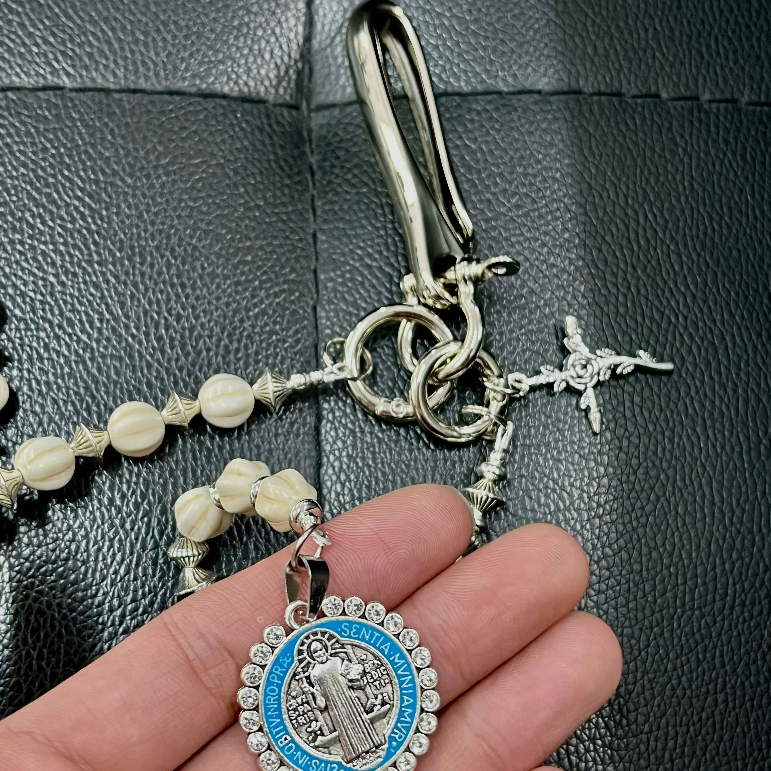 KGSC Original Handmade American Crack Stone Bead Cleanfit Pants Chain Rose Cross Punk Style Jeans Accessories