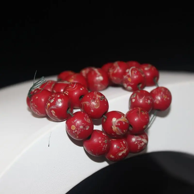 

String Tail Old Glass Vermilion Round Beads Antique Items