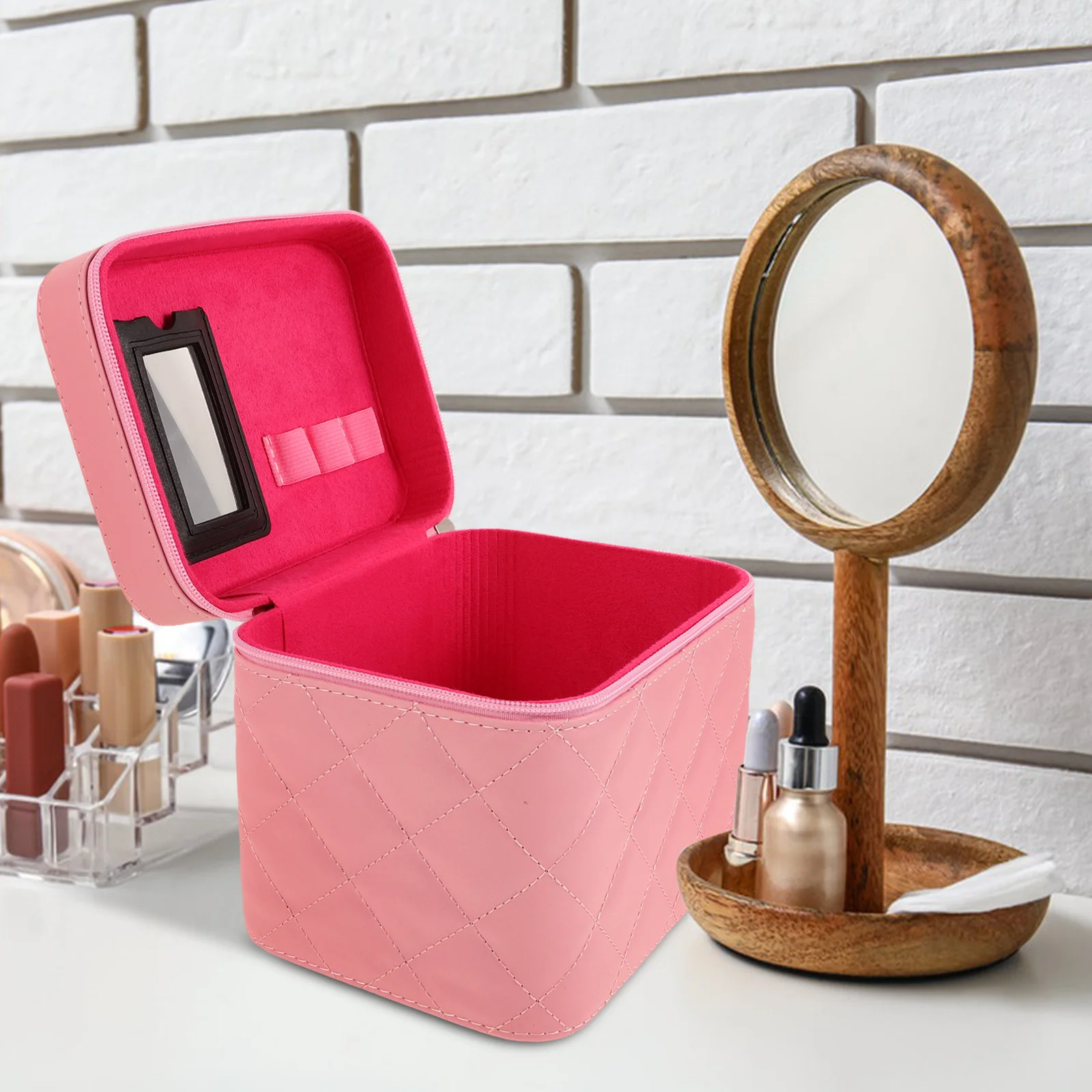 

Makeup Organizer Bag Large Capacity Stylish Travel Case for Women Multi Functional Vanity Organizer Portable Makeup