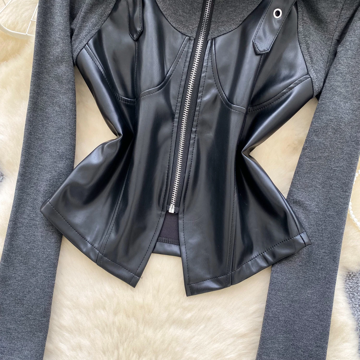 女性用冬用ジッパー付きPUフェイク2ピースデザインコートジャケット レディース Y2K インスシック モトバイカージャケット スタンドネック ホットスウィート パンク ゴシックコート