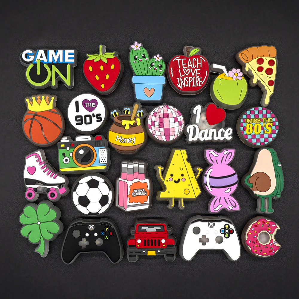 1 Stück LED-Schuhanhänger für Kinder, leuchtende Autos, Gamepad, Fußballschuhzubehör, Obst, Pizza, Käse, Süßigkeiten, LED-Pins für Frauen und Mädchen – Detail 5