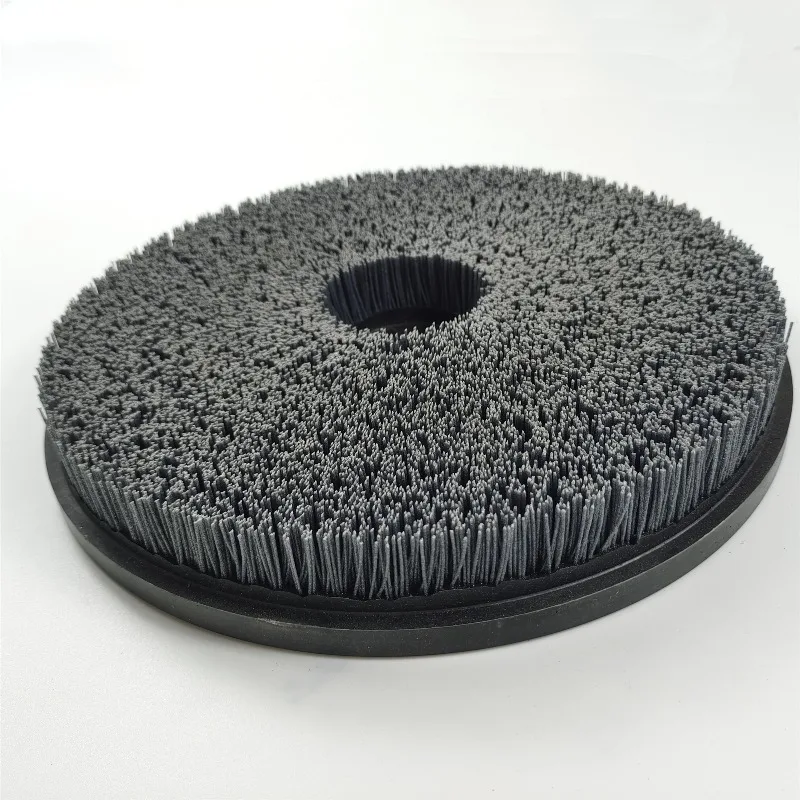 Abrasive nylon disc wheel brush for end deburring system