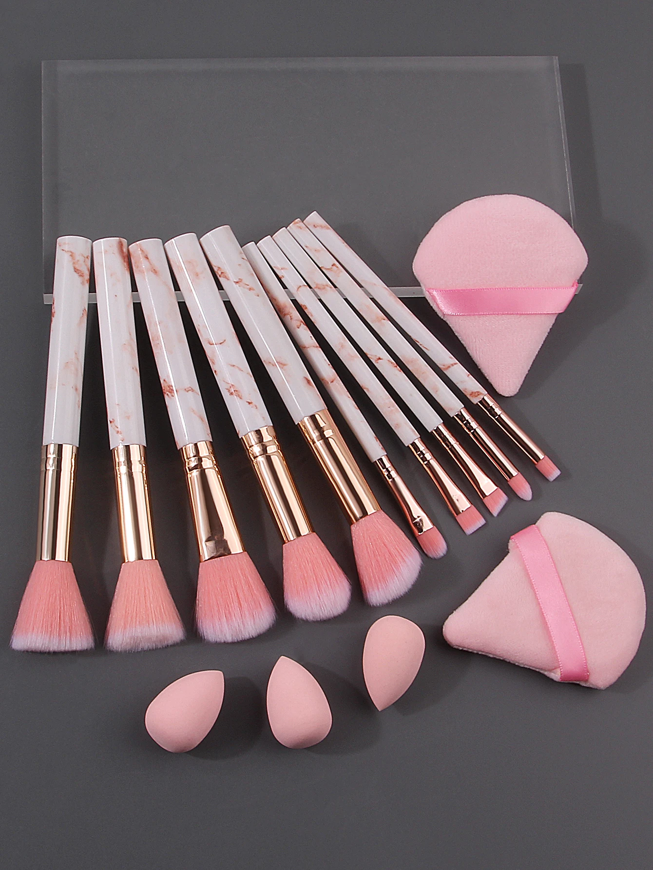 Makeup brush Sponge Powder puff set: 10 makeup brushes +2 pink fan-shaped powder puffs +3 mini multi-functional sponge eggs