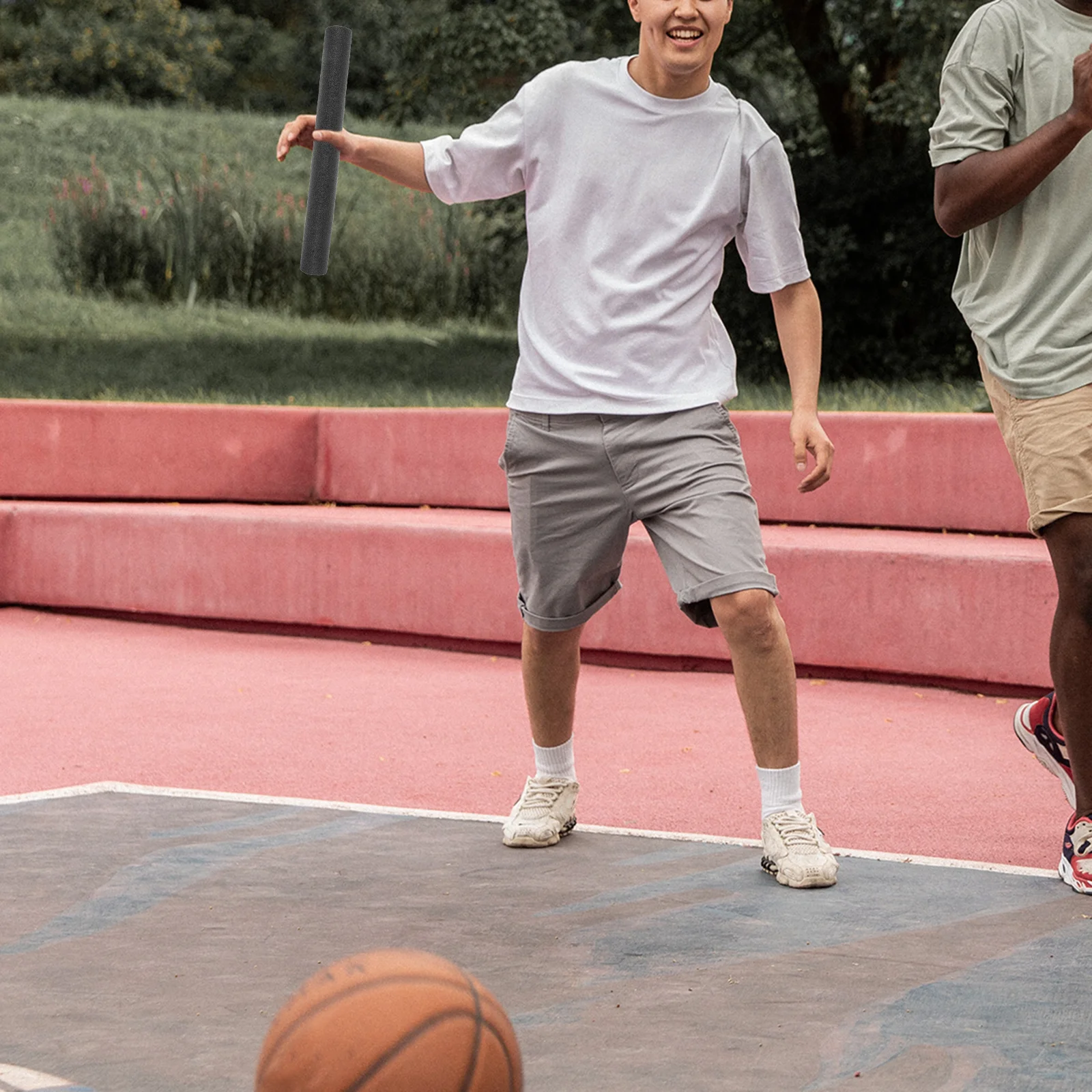 バスケットボールトレーニングバー スポンジ製 耐久性のあるブロッキングバー 組み立て不要 バスケットボールジャミングスティック ボールコントロールトレーナー 実用的なスポーツ