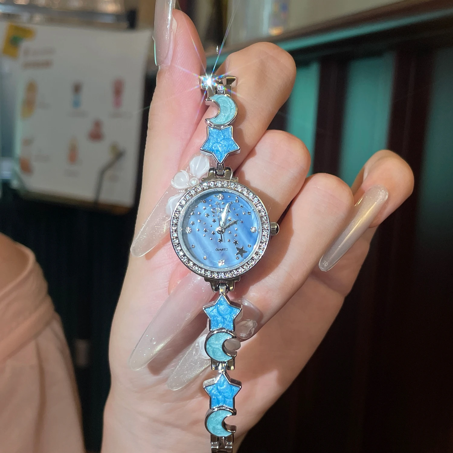 CILOA-Women Star Moon Bracelet Watch Rhinestone Round Dial Elegant Ladies Quartz Wristwatch-772