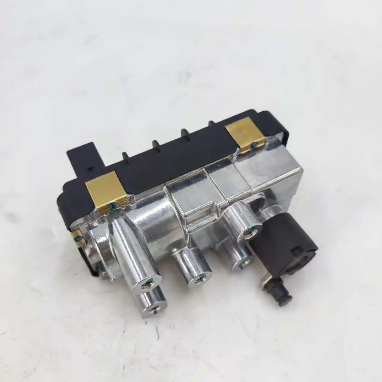 For E Class 2.7 CDI Supercharger Actuator 6NW 008412 727463-0002