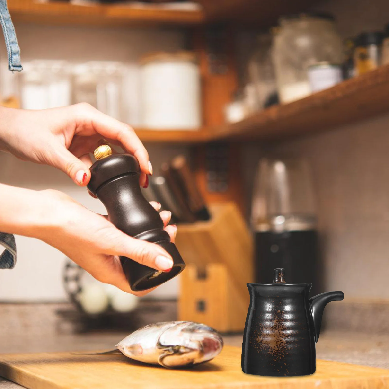 

Ceramic Soy Sauce Bottle Japanese Vinegar Jar Kitchen Dispenser for Oil Vinegar Seasoning Container Sturdy Design Small Mouth