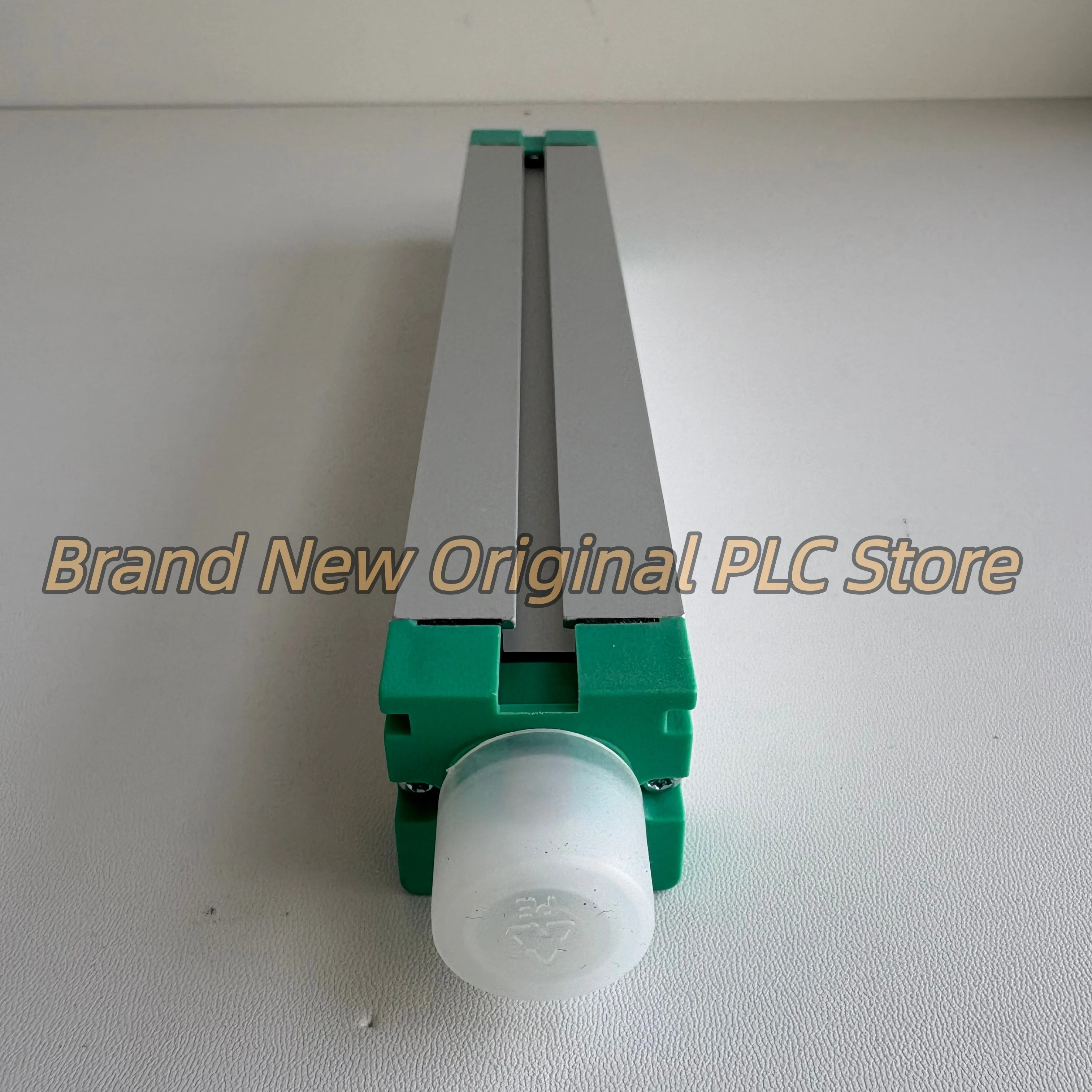 

LT-M-0150-S Новый оригинальный прямоугольный датчик перемещения