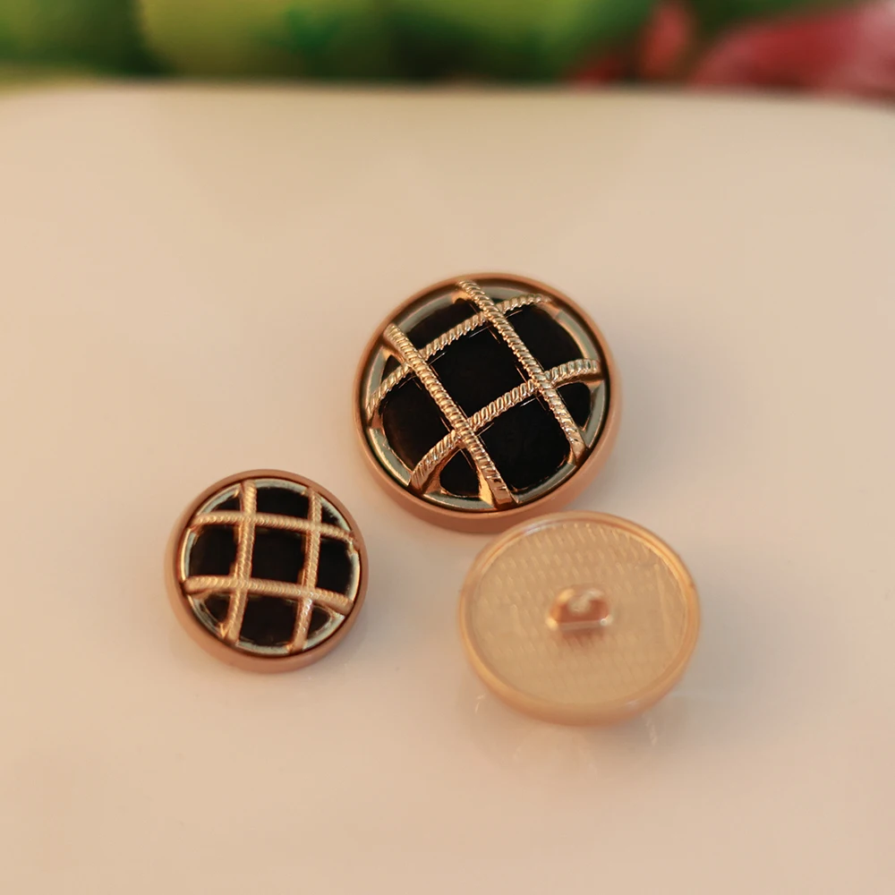 New Arrival 6PC Antique Rhinestone Decor Metal Gold Pink Black White Buttons For Clothes Coat Cardigan Sweater Sew Needlework