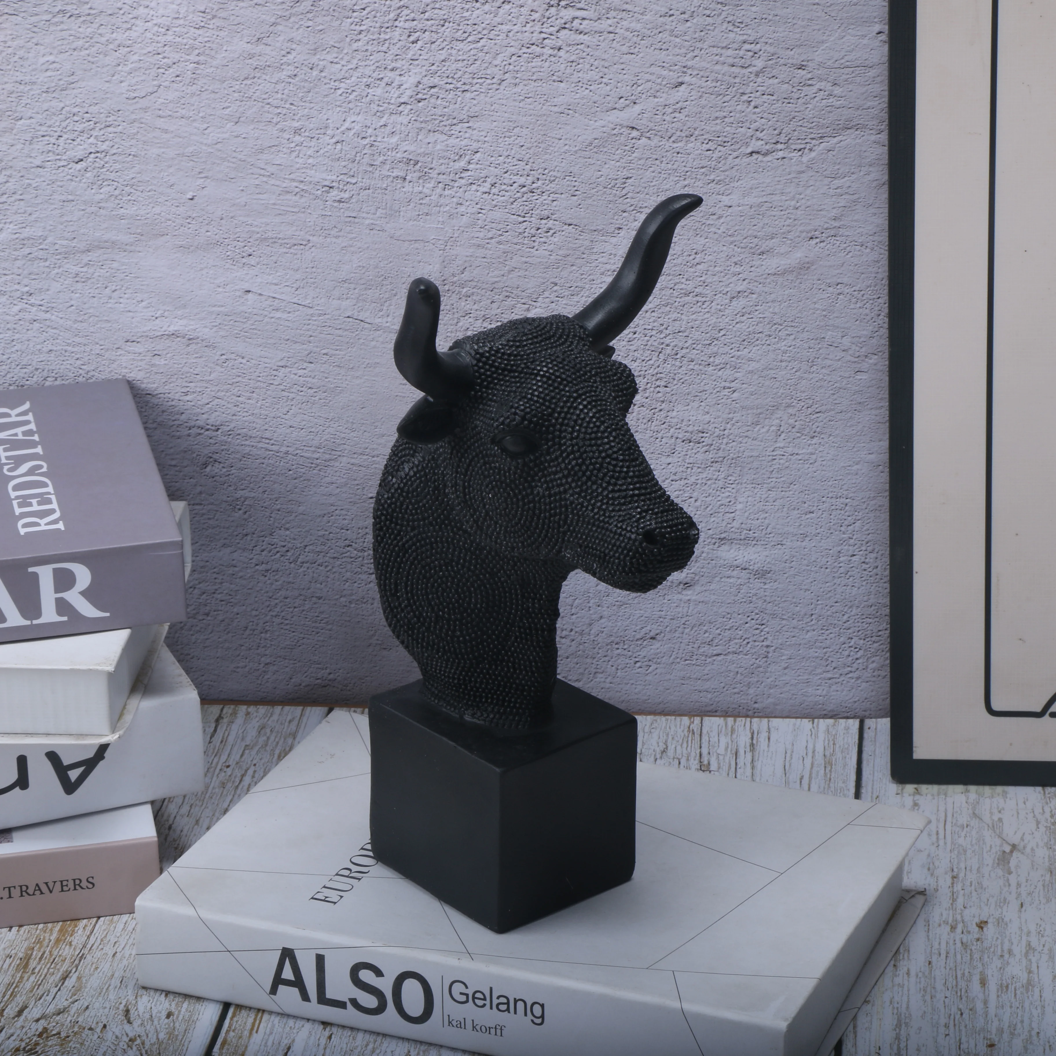 Artistic Bull Horn / Bull Head Sculpture - Living Room & Bedroom Home Accent