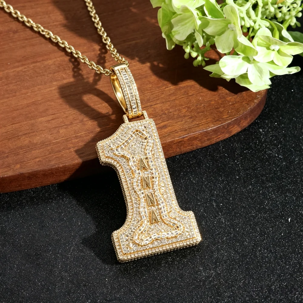 

Customized Mini Letters on Number 1 Pendant Iced Out Baguettecz Necklace Personalized Fiashion Hip Hop Jewelry for Rappers Gift