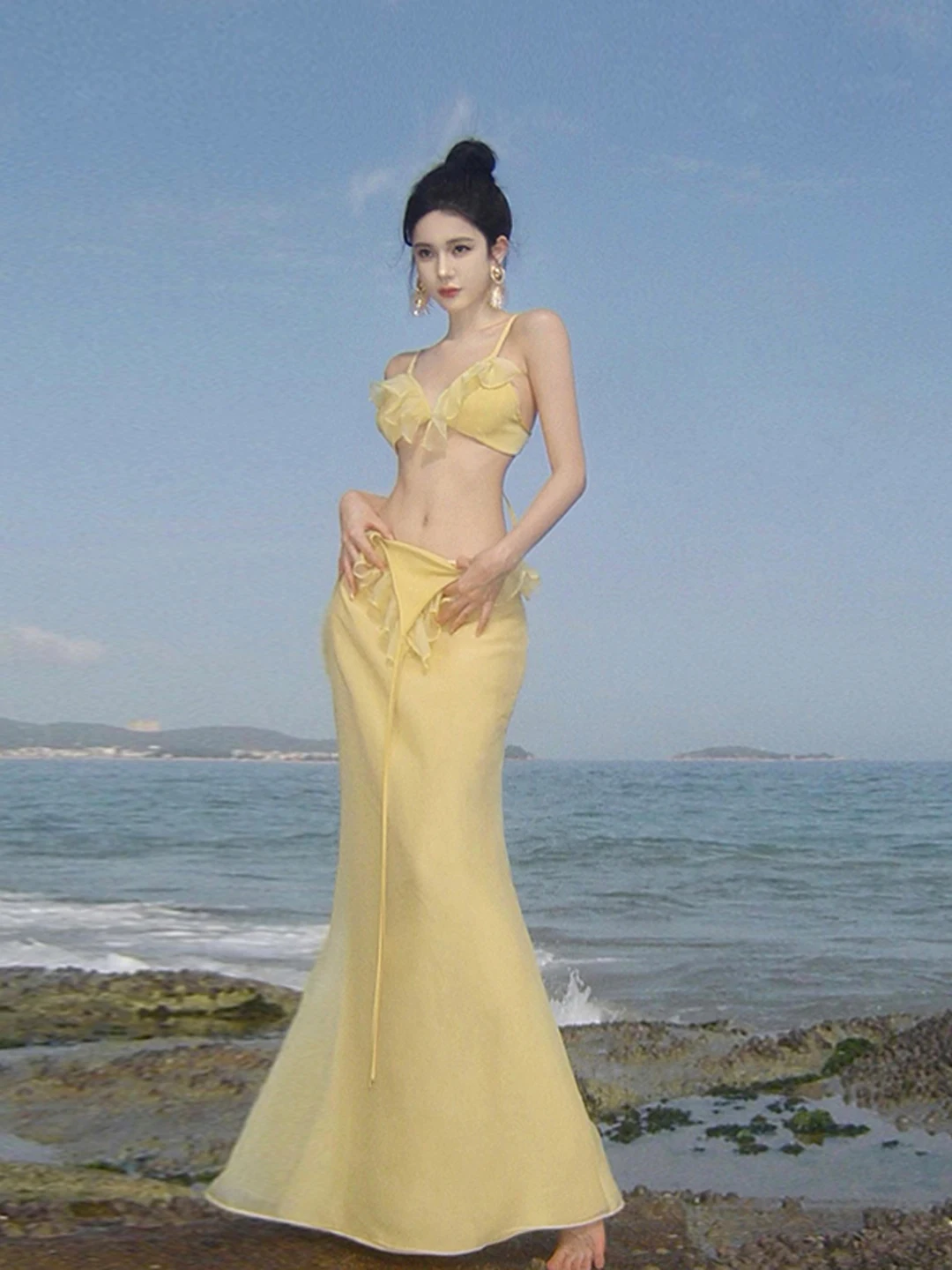 

Сексуальный пляжный комплект из двух предметов Dr Dopane Beach Красивая пляжная юбка Остров Сексуальный Dr Летний сезон Повседневная одежда